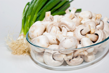 Zutaten für ein frisch-herbstliches Pilzgericht