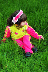 Fototapeta premium Little girl in park