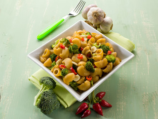 pasta with broccoli garlic and hot chili pepper