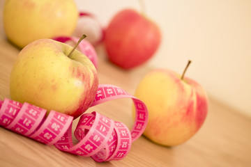 apples and measuring tape: fat loss