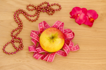 apples and measuring tape: fat loss