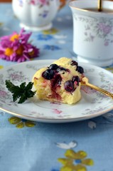 Muffins with black-currant