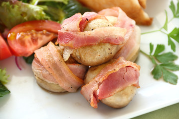 Bacon Mushrooms