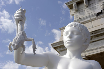 statue moderne