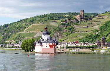 Fototapeta na wymiar Rhine Castles - Middle Rhine Valley