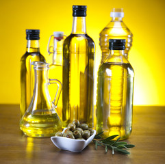 Olive oil and olives 