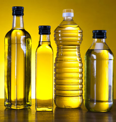 Fresh olives, olive oil 