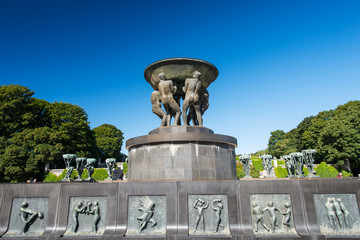 Vigeland park statues holocaust