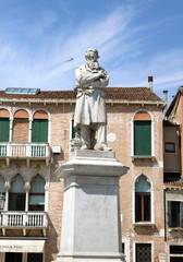 Fototapeta na wymiar Statua miejsce Santo Stefano ? Wenecja - Italie