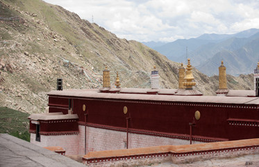 dharma wheel at Jokhang Temple