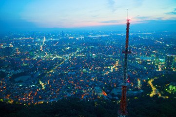Obraz premium Aerial view of Seoul at night