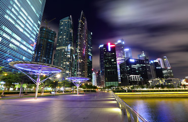 Fototapeta na wymiar Singapore City at dusk