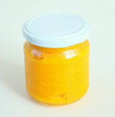 petit pot de bébé,purée de carotte