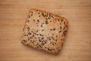 Multiseed roll