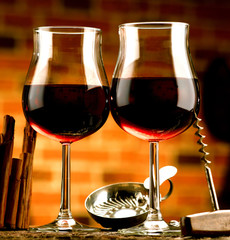 calici di vino con tastevin