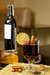 grog with cinnamon and lemon