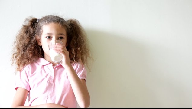 petite fille jolie