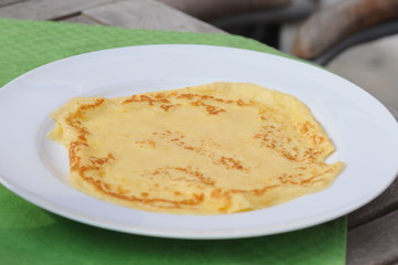 Palatschinken mit Eis