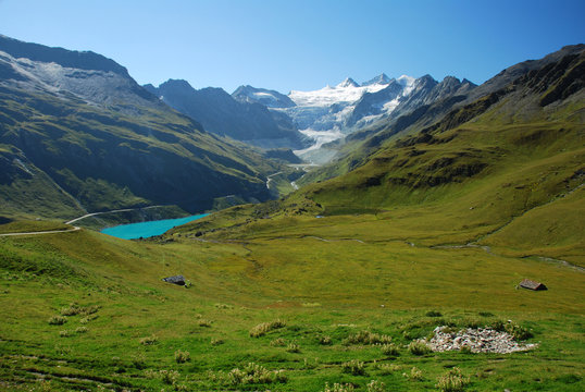 Barrage et glacier de Moiry, Valais, Suisse