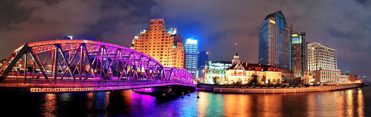 Naklejka premium Shanghai Waibaidu bridge