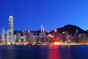 Naklejka premium Hong Kong at night