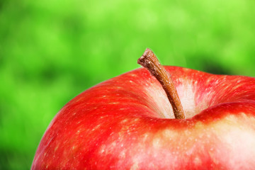 red apple