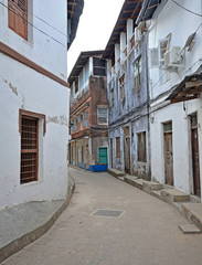 Obraz premium Narrow street in Stone Town on Zanzibar