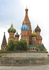 Fototapeta premium St. Basil's Cathedral on Red square in Moscow, Russia