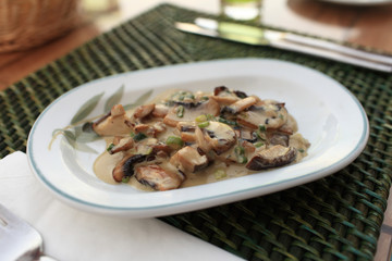 Mushrooms with gravy