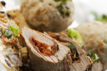 gefülltes Schweinefilet mit Semmelknödel