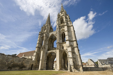 Fototapeta na wymiar Abbey of St-Jean-des Vignes w Soissons