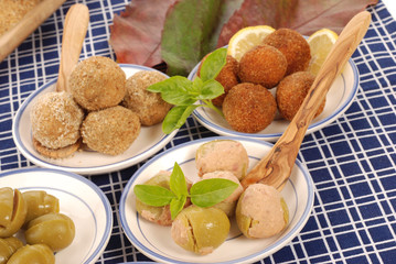 OLIVE ASCOLANE INGREDIENTI