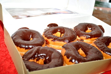 6 Pack of Donuts