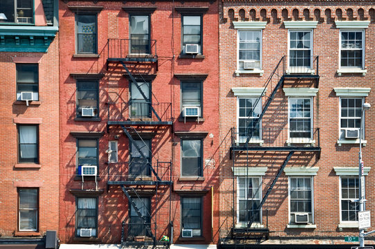 Fototapeta Façade avec escalier de secours - New York