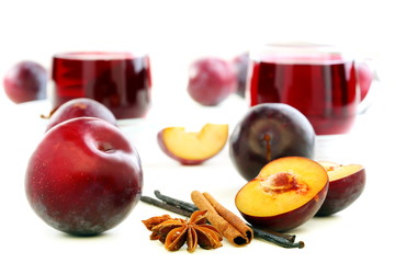 Anise, vanilla and red plum.