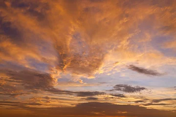 Foto op Plexiglas Hemel Dramatische zonsonderganghemel met wolken