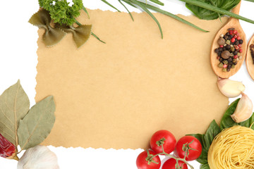 papier pour recettes, légumes et épices, isolé sur blanc
