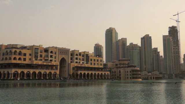 dubai kahlifa water pan