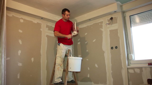Applying Plaster to Plasterboard