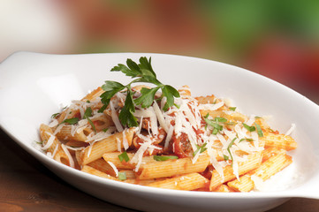 penne col pomodoro e pecorino