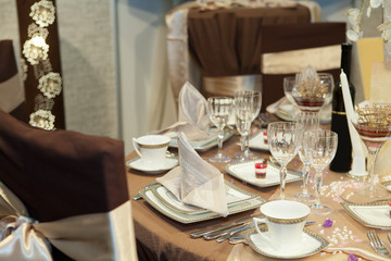 Elegant table set for a wedding dinner