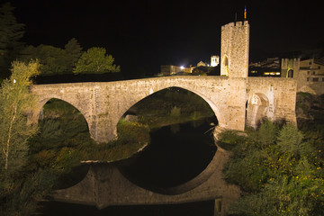 Puente de Besalu