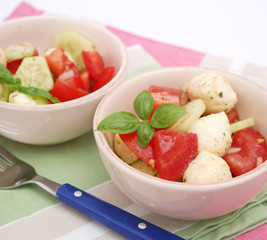Tomatensalat mit Käse