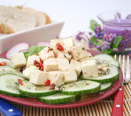 Gurkensalat  mit Feta
