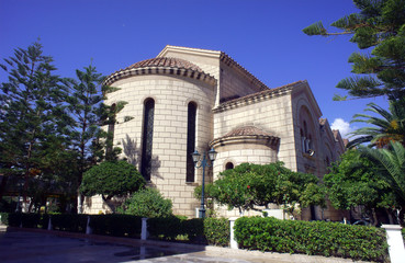 Fototapeta na wymiar Budynek katedry w mieście Zakynthos, Grecja