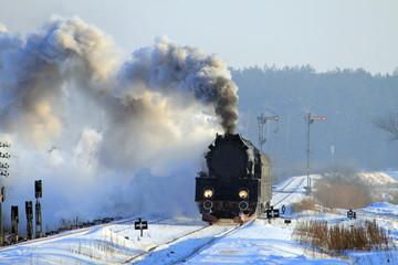 Fototapeta na wymiar Stary pociąg parowy retro