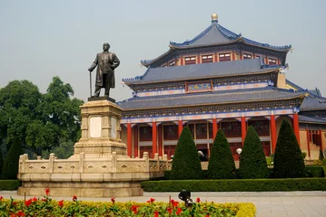 Zelfklevend Fotobehang Sun Yat-sen Memorial Hall, Guangzhou, China © nyiragongo