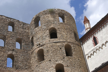 ville de susa en italie