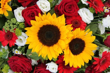 Photo sur Plexiglas Printemps Sunflowers and roses