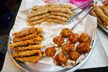 Deep-fried crab meat and minced pork Thai food